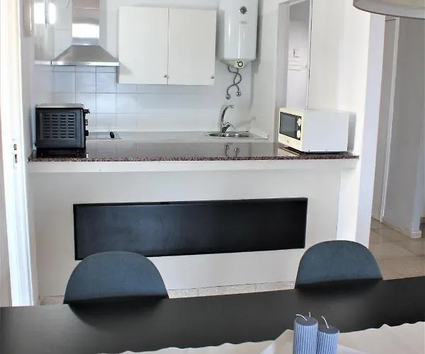 Apartamento Con Vistas, Playa Y Wifi *